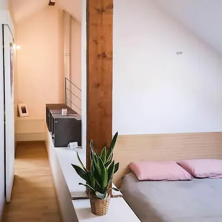Bel Style Industriel , A 2 Pas Du Daire